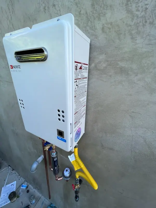 Tankless water heater installation for Diamondhead homes